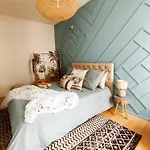 Design - Uniques - Centre * בנרס-דה-ביגור