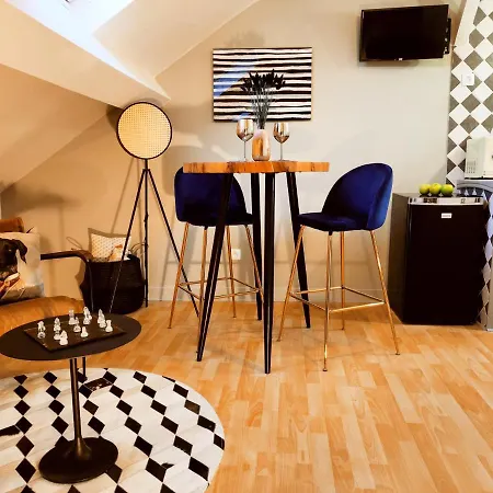 Design - Uniques - Centre בנרס-דה-ביגור